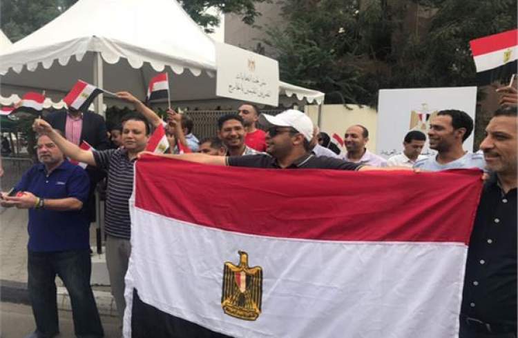مصری ها به همه پرسی اصلاحات قانون اساسی کشورشان رأی مثبت دادند