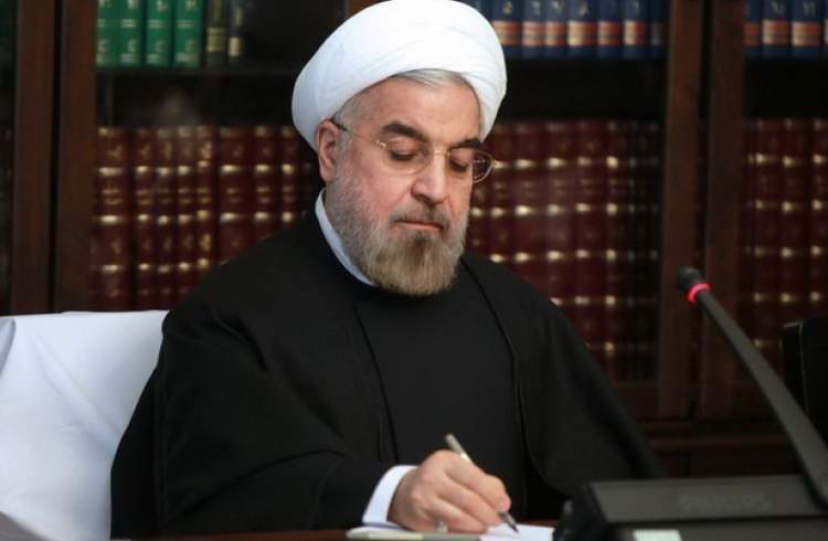 دکتر روحانی درگذشت مرحوم بهمن کشاورز را تسلیت گفت