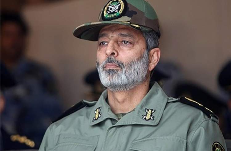 سرلشکر موسوی: ارتش خود را به سطح استراتژی شب‌حمله‌ای برساند