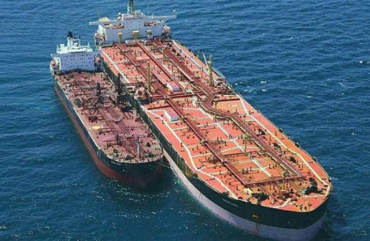 امریکا در مورد تردد کشتی‌های تجاری‌ و نفتکش‌هایش در آبهای خاورمیانه هشدار داد