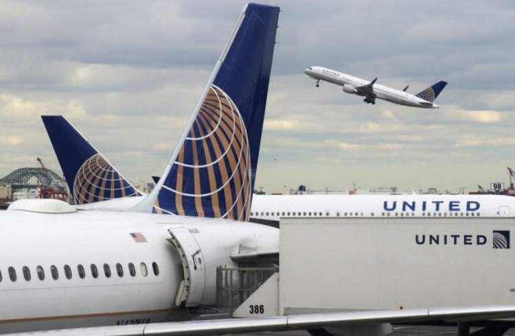 آمریکا پروازهای خود از مسیر تنگه هرمز را تعلیق کرد