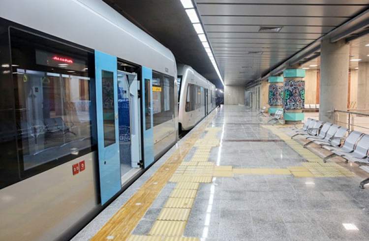 خط دو قطار شهری مشهد رسماً افتتاح شد