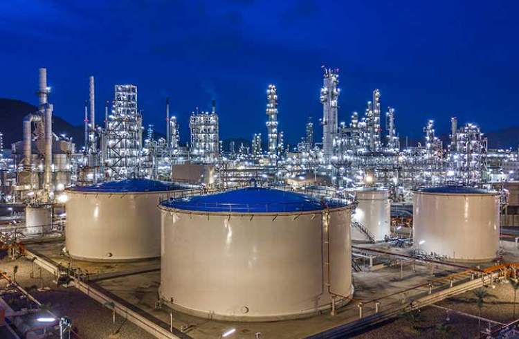 ذخیره سازی نفت امریکا 3.5 میلیون بشکه کاهش یافت