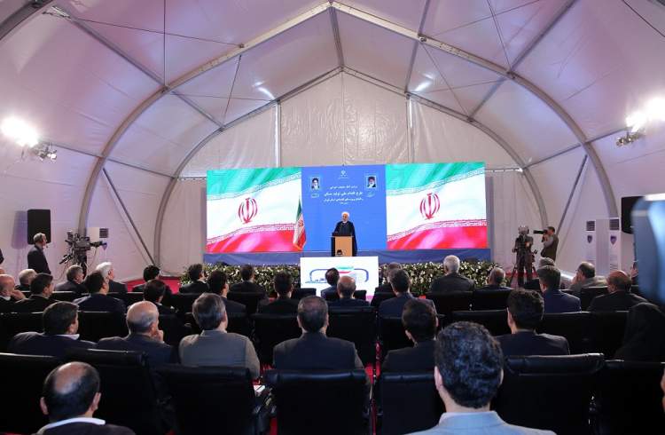 دکتر روحانی: تعامل سازنده و گسترده با جهان راهبرد دولت و نظام است
