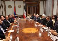 روحانی: توسعه روابط با کشورهای همسایه از جمله ارمنستان از اصول سیاست خارجی ایران است
