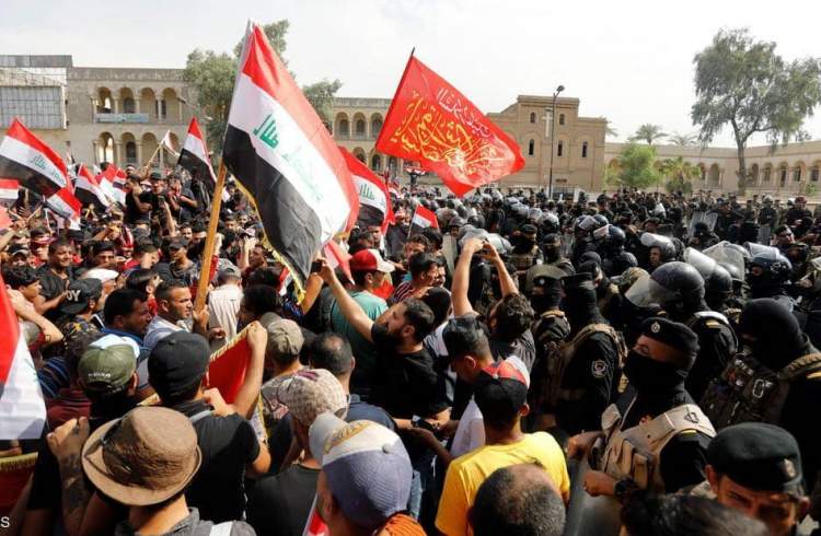 تظاهرات ضد فساد در بغداد به درگیری کشیده شد