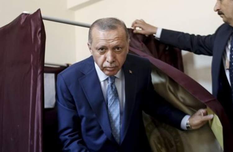 اشتباهات اردوغان رقبای خاورمیانه را متحد کرد