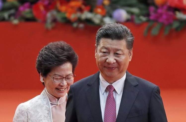 رئیس اجرایی هنگ‌کنگ در راه استعفا