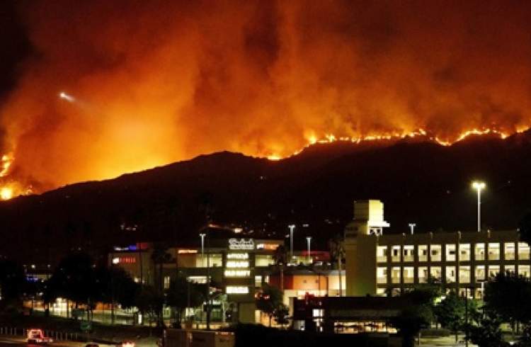 خسارات سنگین آتش سوزی در لس‌آنجلس کالیفرنیا