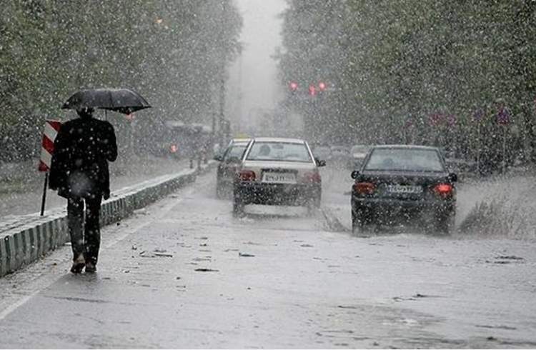 موج تازۀ بارش‌های پاییزی مردم ایران را خوشحال کرد