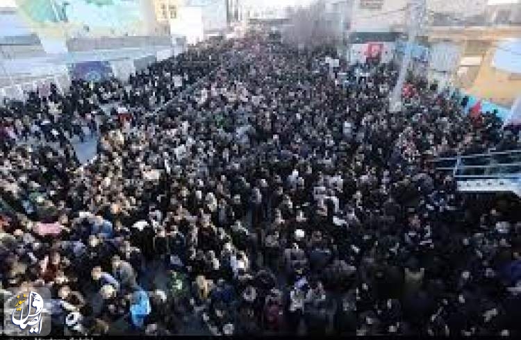 تعدادی از تشییع کنندگان شهدا در کرمان بر اثر ازدحام جمعیت جان باختند