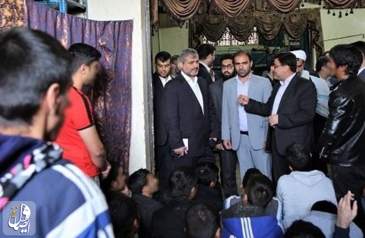بازدید دادستان از ندامتگاه تهران بزرگ و دستور آزادی ۱۷۰ زندانی