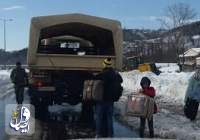 کمک‌رسانی ارتش به ۸۰ خودروی گرفتار در برف و کولاک