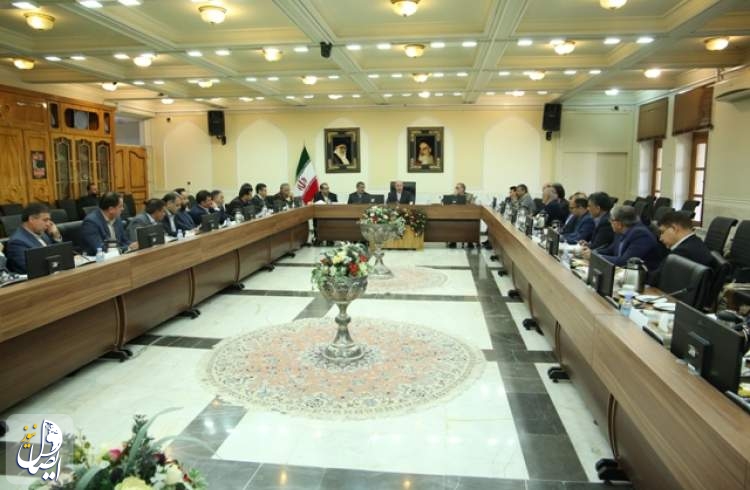 استاندار اصفهان: زمینه حضور حداکثری مردم و ایجاد نشاط در انتخابات فراهم شود
