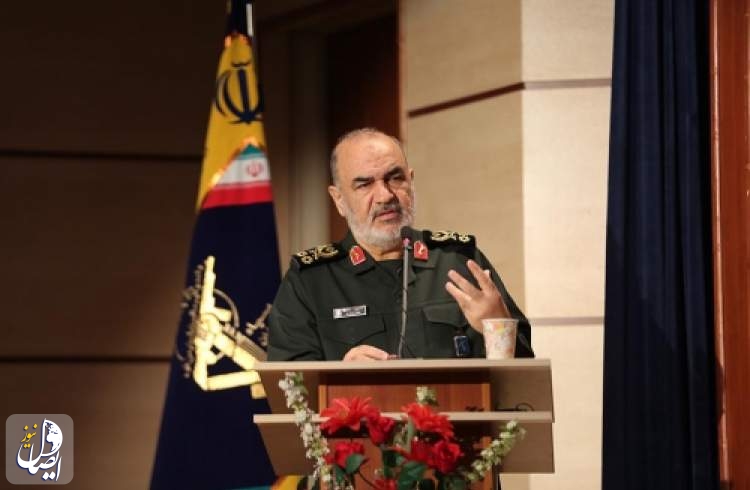 سرلشکر سلامی: دشمنان دیگر هوس راه انداختن جنگ نظامی با ایران را نمی کنند