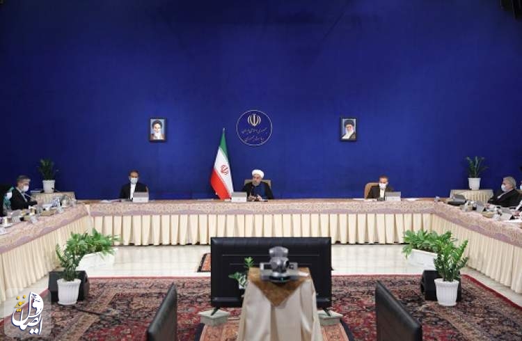 روحانی: وزارت صمت امروز در خط مقدم جنگ اقتصادی است