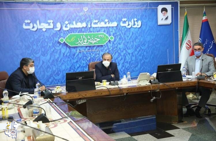 رزم حسینی: دولت به دنبال واسپاری آذرآب، هپکو و واگن پارس بر اساس اصل ۴۴ قانون اساسی است