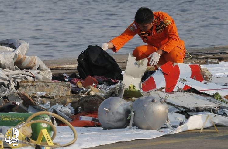 سقوط هواپیمای مسافربری در اندونزی