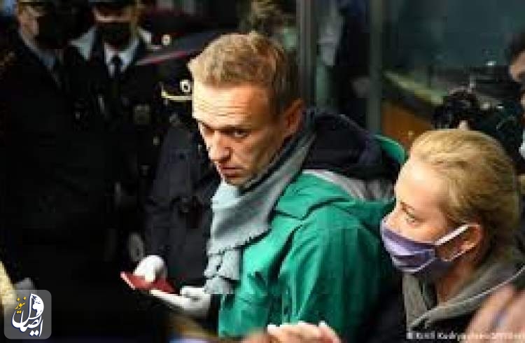 منتقد سرسخت پوتین، هنگام بازگشت به روسیه در فرودگاه مسکو بازداشت شد