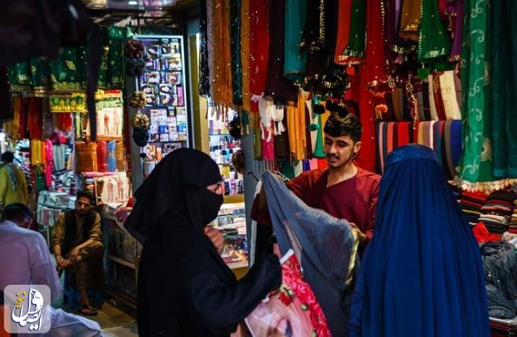 مهیا شدن افغانستانی ها برای برگزاری با شکوه عید سعید فطر/ازدحام بازارها در افغانستان