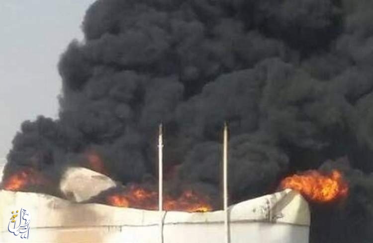 آتش سوزی مهیب در منطقه پالایشگاه نفت بندرعباس