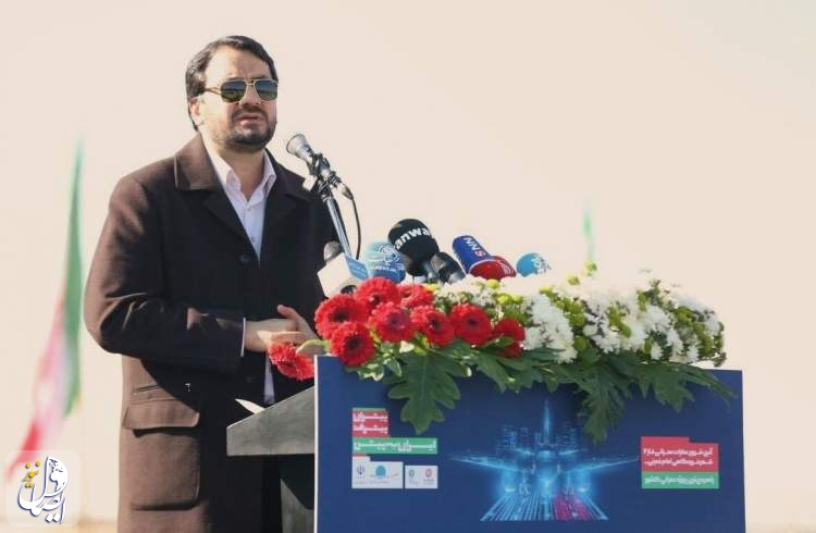 وزیر راه و شهرسازی: فرودگاه امام خمینی (ره) نگین زیبای انگشتر صنعت هوایی خواهد شد
