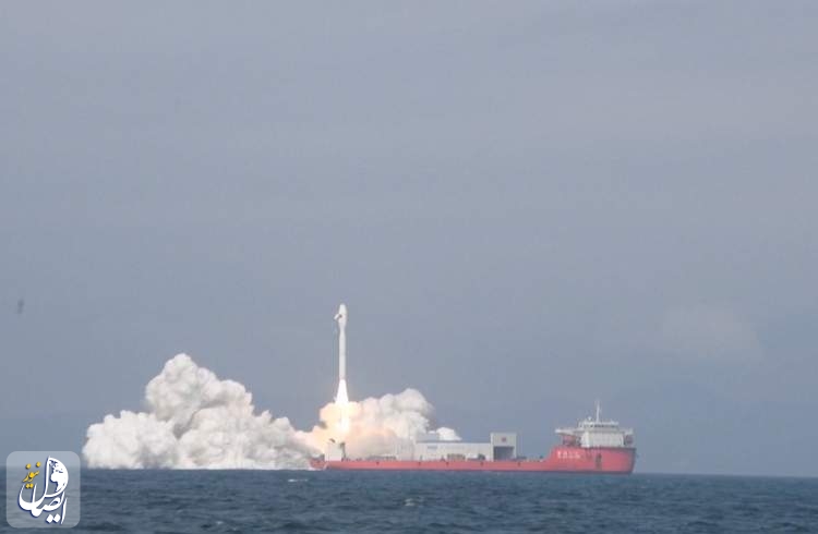پرتاب دریایی موشک هوشمند اژدها-۳ در چین