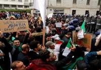 Tens of thousands of Algerians demonstrate against Bouteflika
