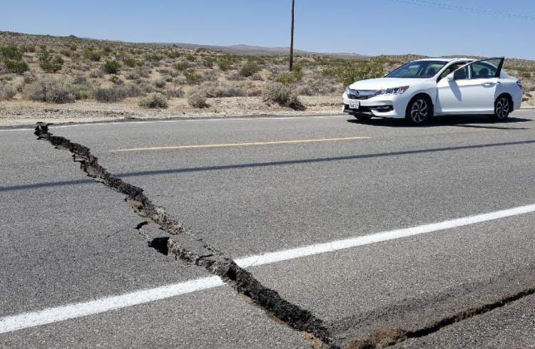زلزله  شش و چهار دهم ریشتری کالیفرنیا را لرزاند