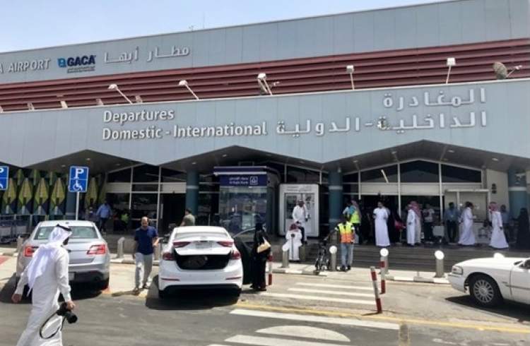 انصارالله با پهباد، دو فرودگاه أبها و جیزان عربستان را مورد هدف قرار داد