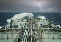 ۷۰ درصد تولید نفت آمریکا در خلیج مکزیک متوقف شد