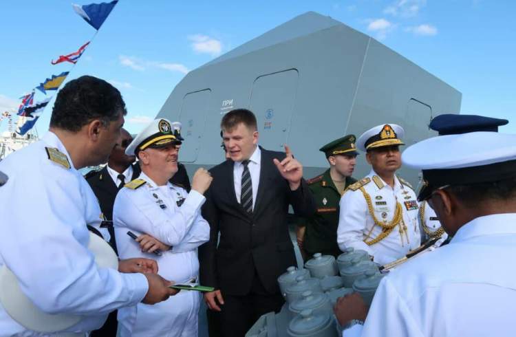 برگزاری مانور دریایی ایران و روسیه در اقیانوس هند