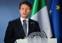 نخست وزیر ایتالیا از سمت خود کناره‌گیری کرد