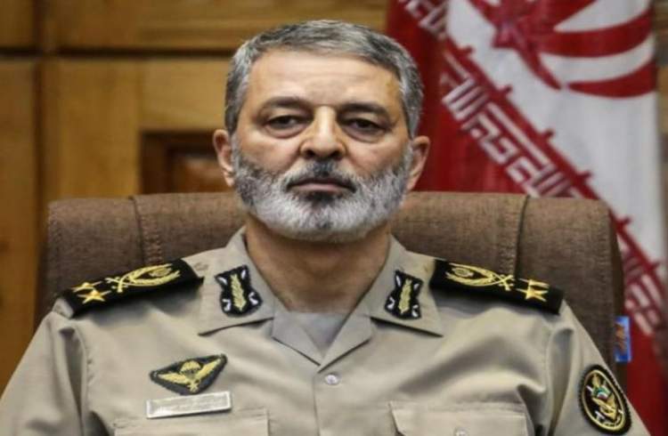 فرمانده ارتش: ائتلاف دریایی آمریکا به ضرر کشورهای وابسته به نفت خلیج فارس است