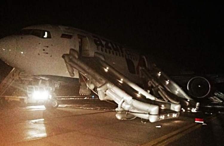 فرود اضطراری هواپیمای مسافربری بویینگ 767 در روسیه با ۵۶ مصدوم