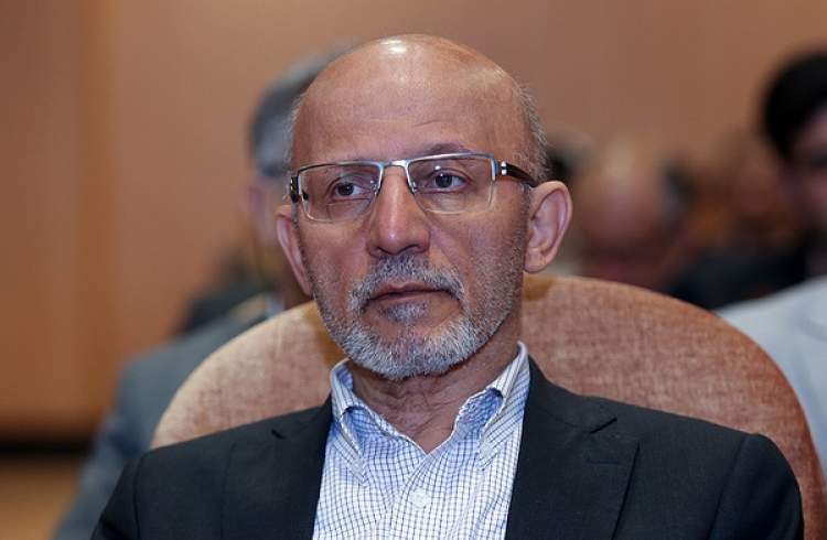 آیا مجلس در رأس امور است؟