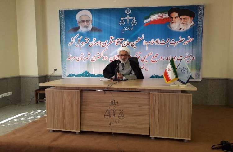 منتظری: با عوامل فساد از جمله کارکنان و قضات متخلف برخورد می‌شود