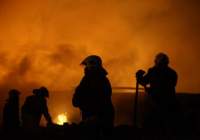 مهار آتش سوزی مجتمع تجاری اروند خرمشهر