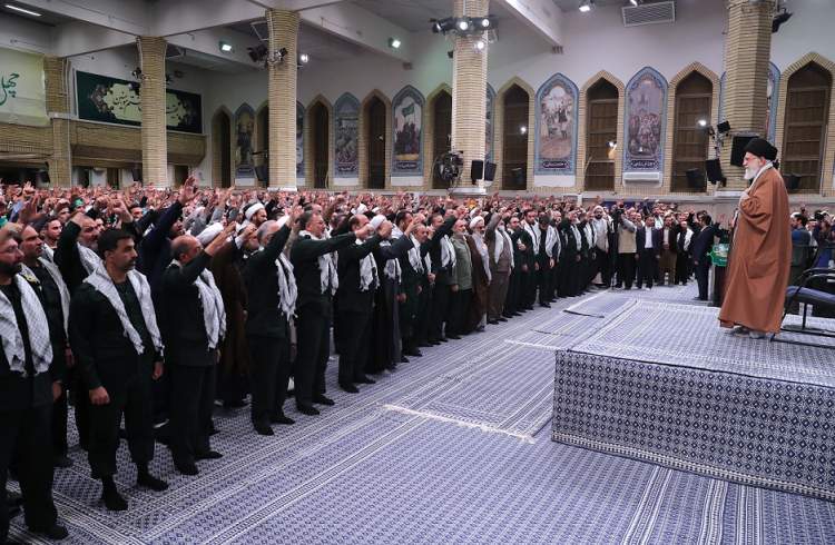 دیدار جمعی از فرماندهان بسیج و بسیجیان سراسر کشور با رهبر انقلاب