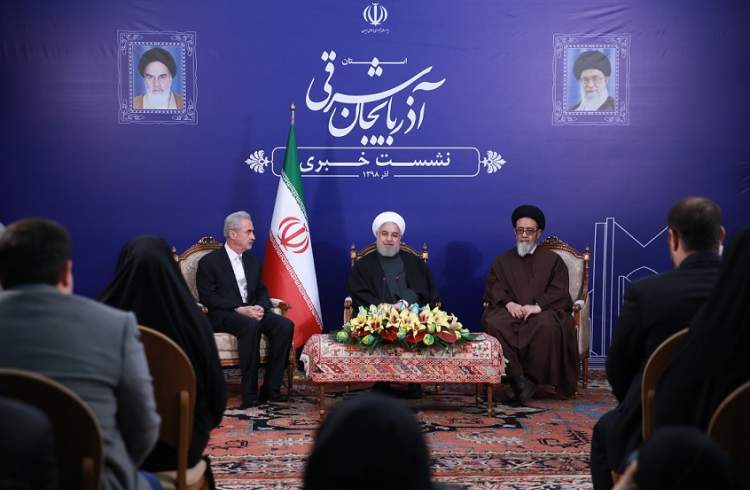 روحانی: توطئه دشمنان نمی تواند این ملت را به زانو در بیاورد