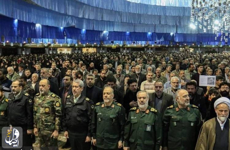 سردار فدوی: با وجود اصابت ده‌ها موشک، آمریکا هیچ غلطی نتوانست انجام دهد