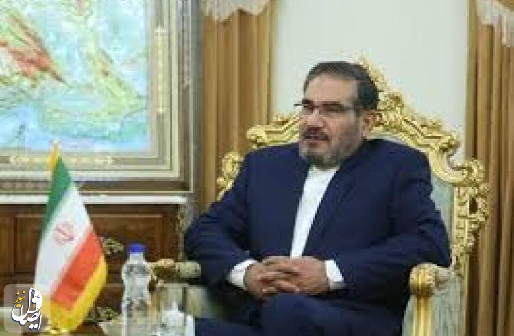 شمخانی: نشانه‌های افول شیطان بزرگ، بیش از پیش نمایان شده است