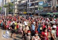 تظاهرات علیه کودتاچیان در بزرگترین شهر میانمار