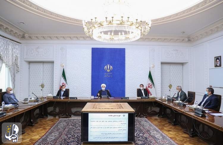 روحانی: آنچه امروز بیش از همه اهمیت دارد، حمایت همه جانبه از تولید و بهبود فضای کسب و کار است