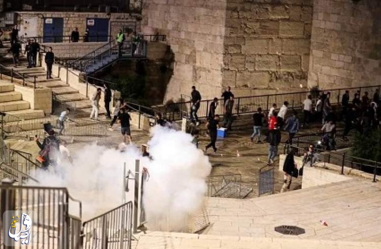 أكثر من مئة مصاب في مواجهات مع الاحتلال الإسرائيلي في القدس