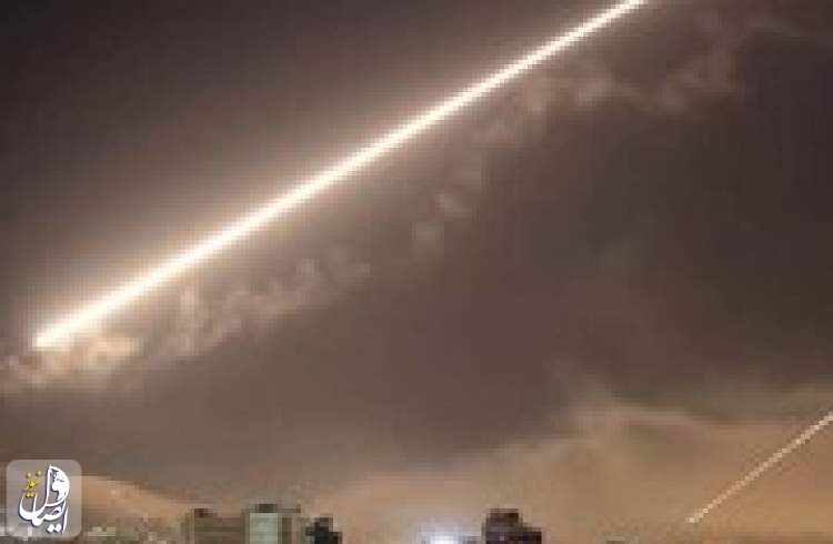 سوريا: الدفاعات الجوية تتصدى لأهداف معادية في دمشق وحمص