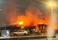 حريق كبير و انفجارات في مرأب للسيارات في تل أبيب