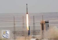 صاروخ "سیمرغ" ینقل ثلاث حمولات بحثية الى الفضاء بنجاح
