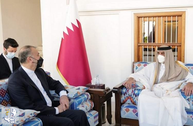أمير قطر يستقبل وزير الخارجية الإيرانية ويبحثان تعزيز العلاقات