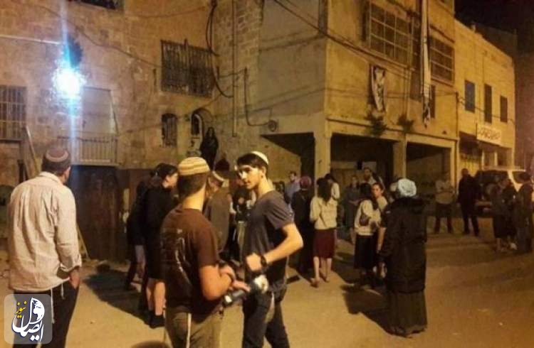 Israeli settlers attack Palestinian houses in Nablus-district town